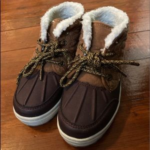 Oshkosh Bgosh boots